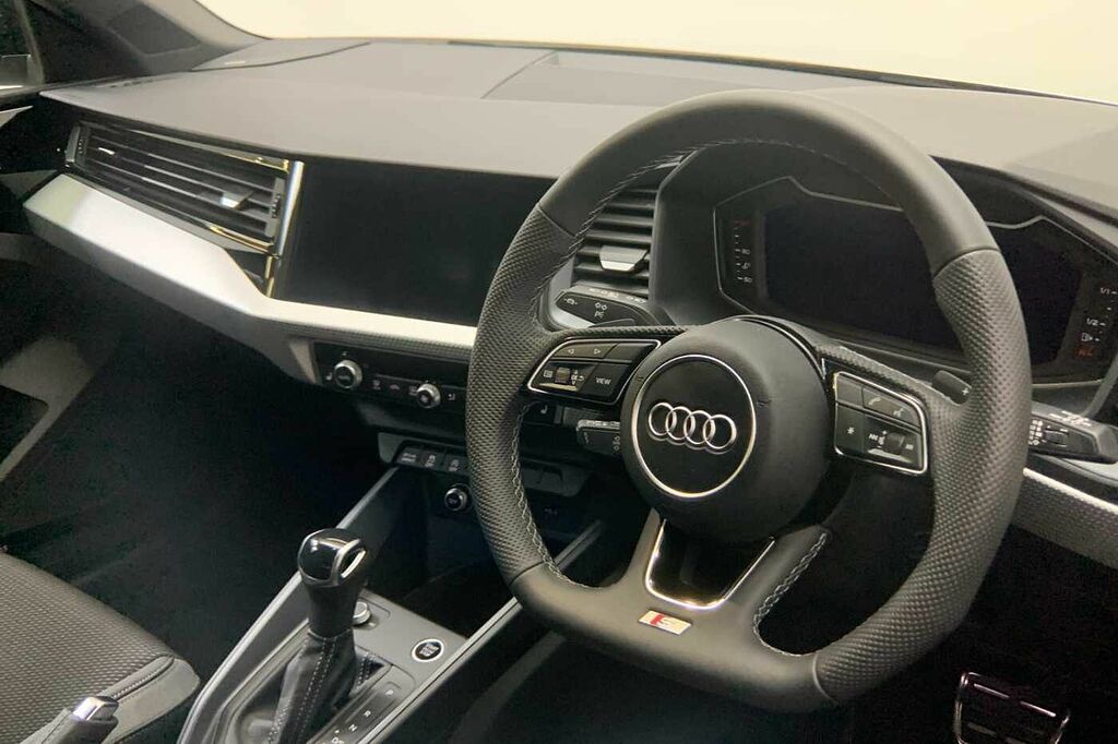 Audi A1 Black Edition 35 Tfsi 150 Ps S Tronic - 2025 HG74FOT Silver #6