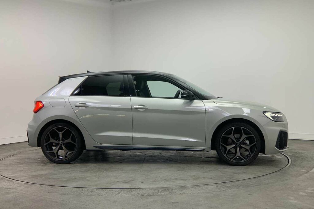 Audi A1 Black Edition 35 Tfsi 150 Ps S Tronic - 2025 HG74FOT Silver #4