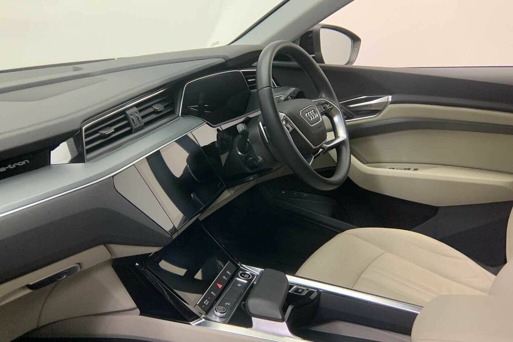 Audi E-tron Sportback Technik 50 Quattro 230,00 Kw - 2022 GX72XKK Black #2