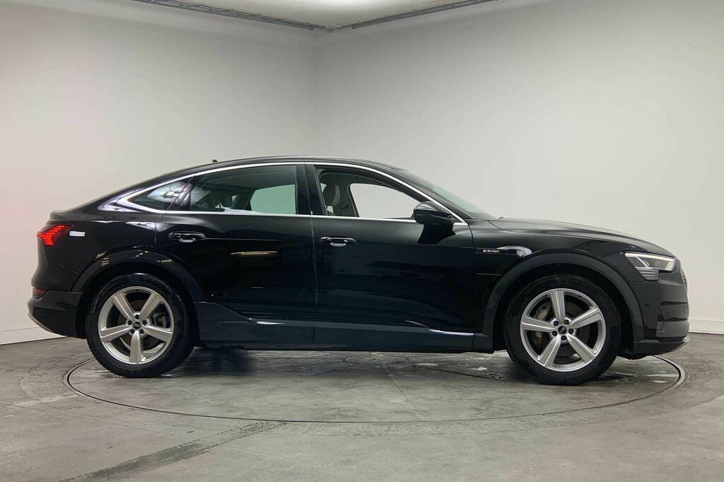 Audi E-tron Sportback Technik 50 Quattro 230,00 Kw - 2022 GX72XKK Black #4