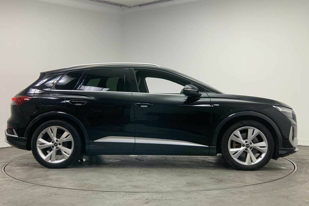 Audi Q4 E Tron Q4 S Line 40 E-tron 150,00 Kw - 2023 GY23EFT Black #4