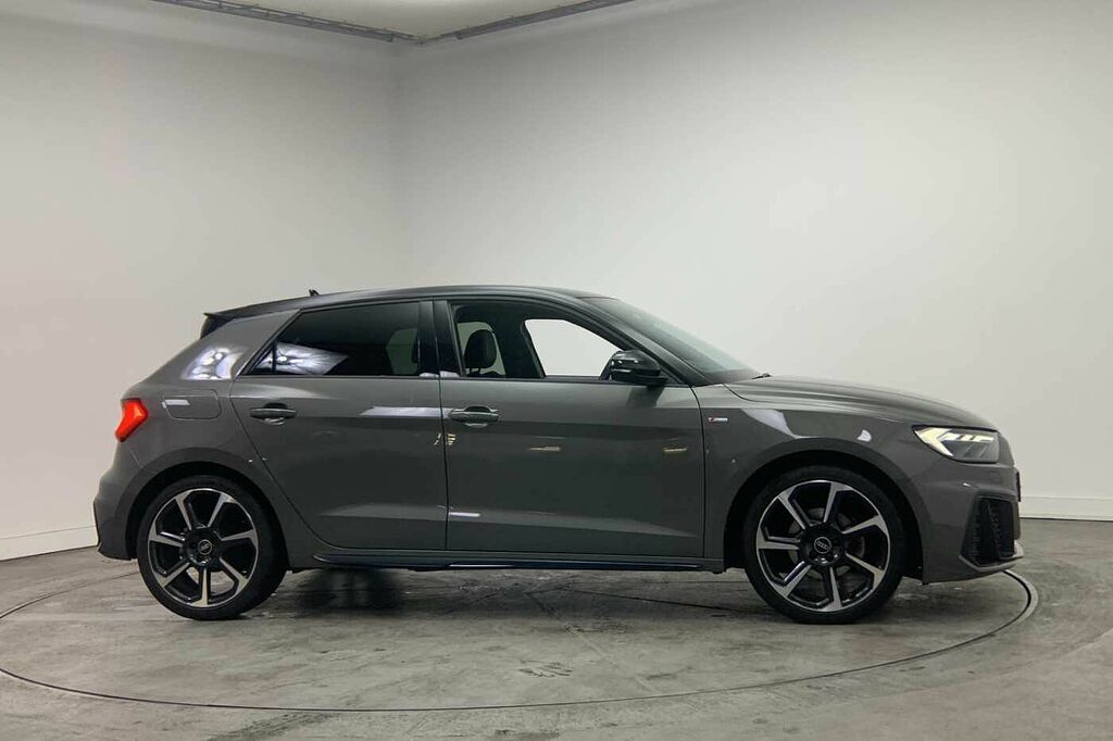 Audi A1 Black Edition 30 Tfsi 110 Ps S Tronic - 2023 HJ23NFC Grey #4