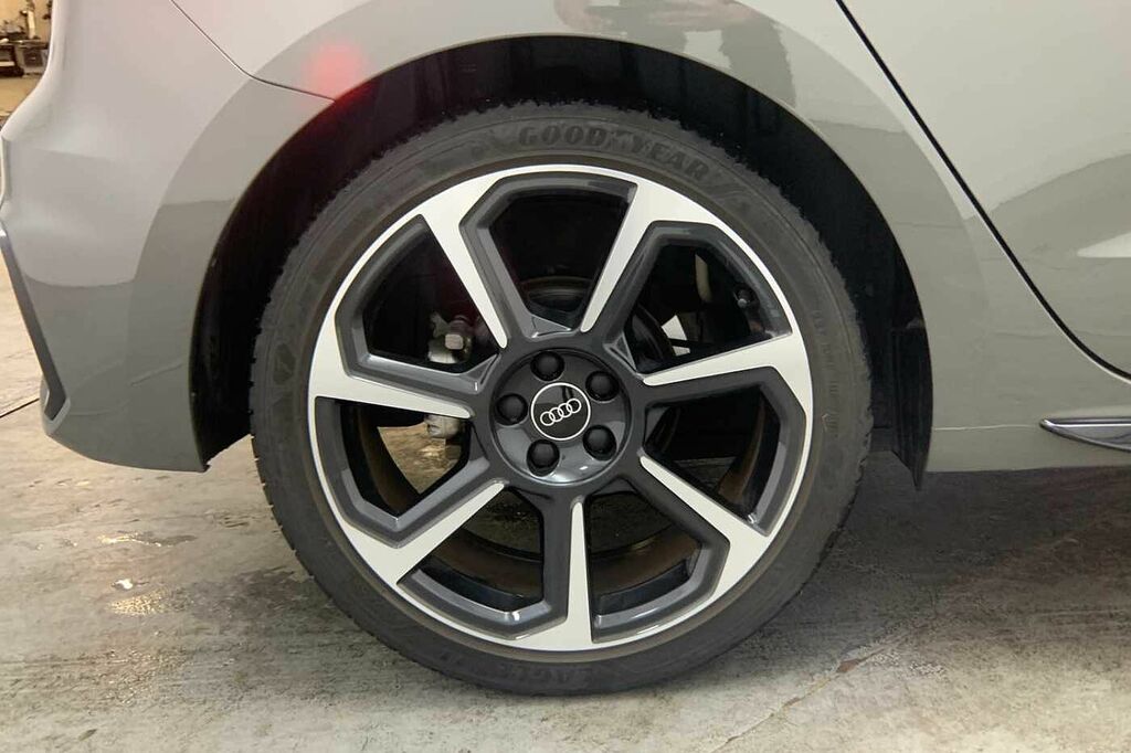 Audi A1 Black Edition 30 Tfsi 110 Ps S Tronic - 2023 HJ23NFC Grey #5