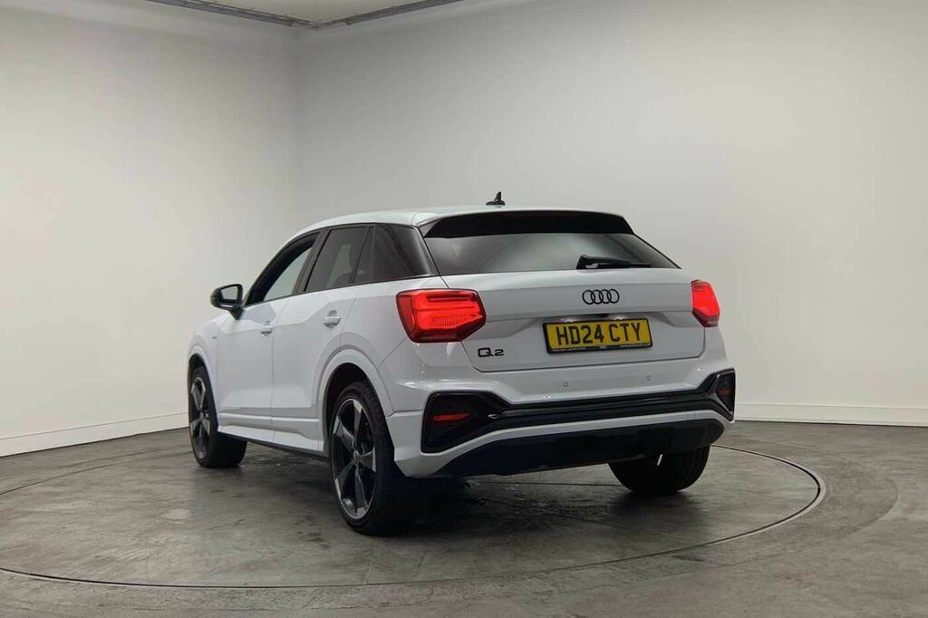 Audi Q2 Black Edition 35 Tfsi 150 Ps S Tronic - 2024 HD24CTY White #3