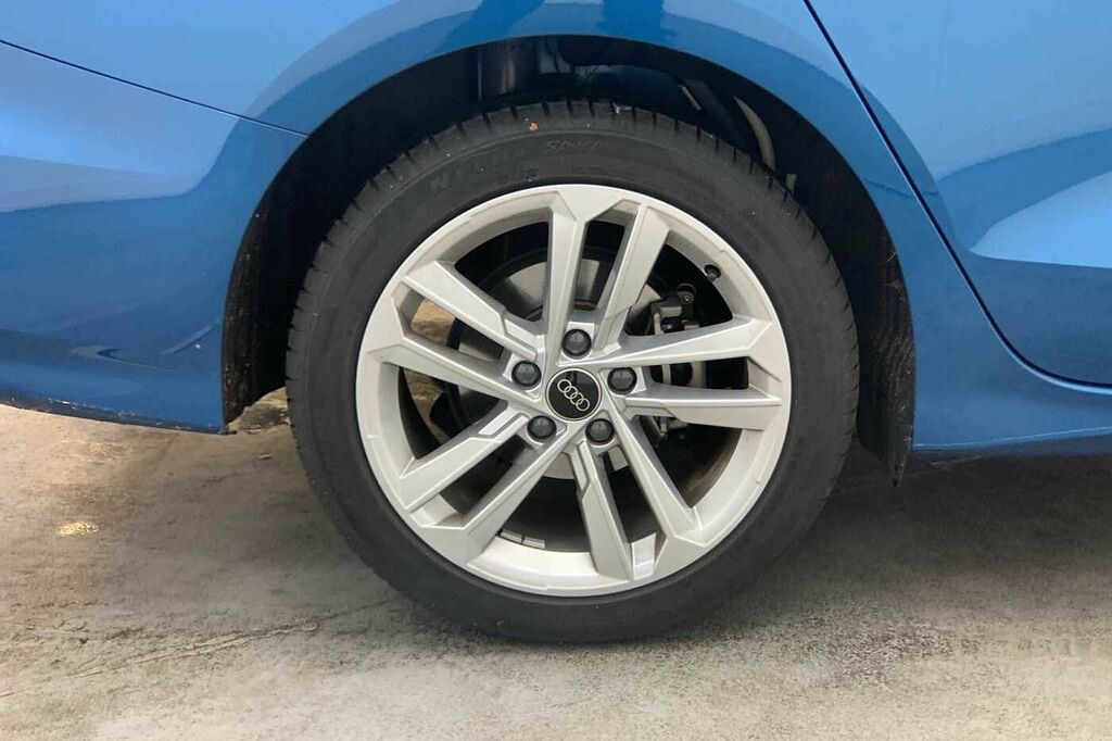 Audi A3 Sport 35 Tfsi 150 Ps S Tronic - 2023 Blue #5