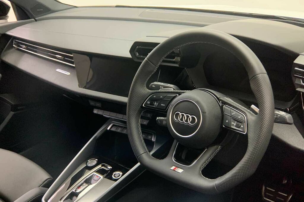 Audi A3 Black Edition 35 Tfsi 150 Ps S Tronic - 2025 HJ25VSL White #6