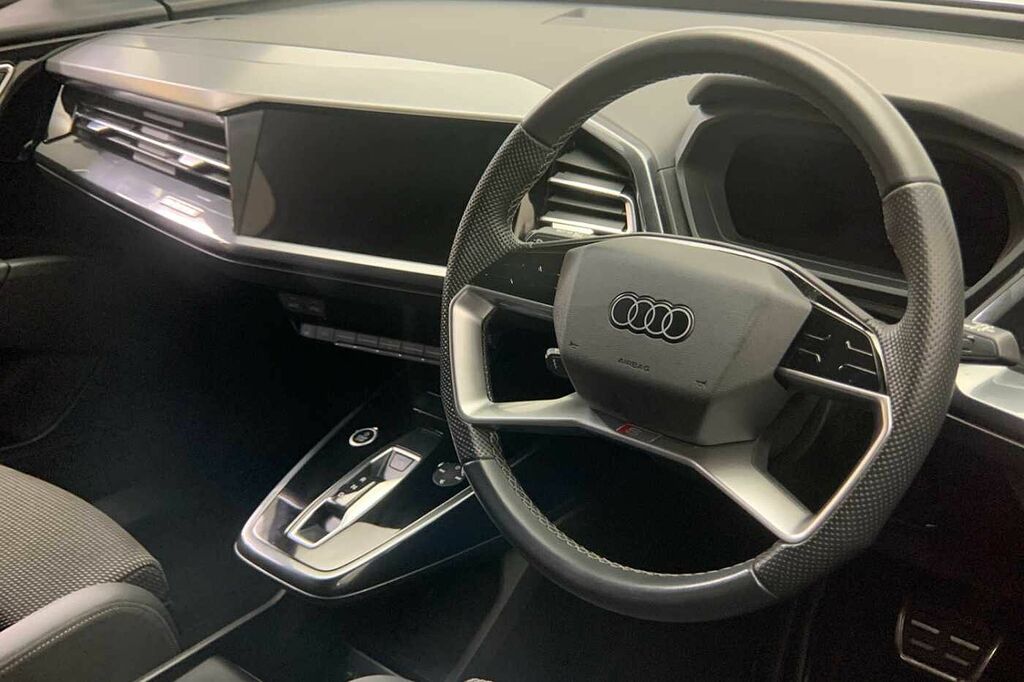 Audi Q4 E Tron Q4 S Line 40 E-tron 150,00 Kw - 2023 LM23UCH Silver #6