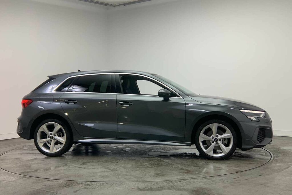 Audi A3 S Line 40 Tfsi E 204 Ps S Tronic - 2024 Grey #4
