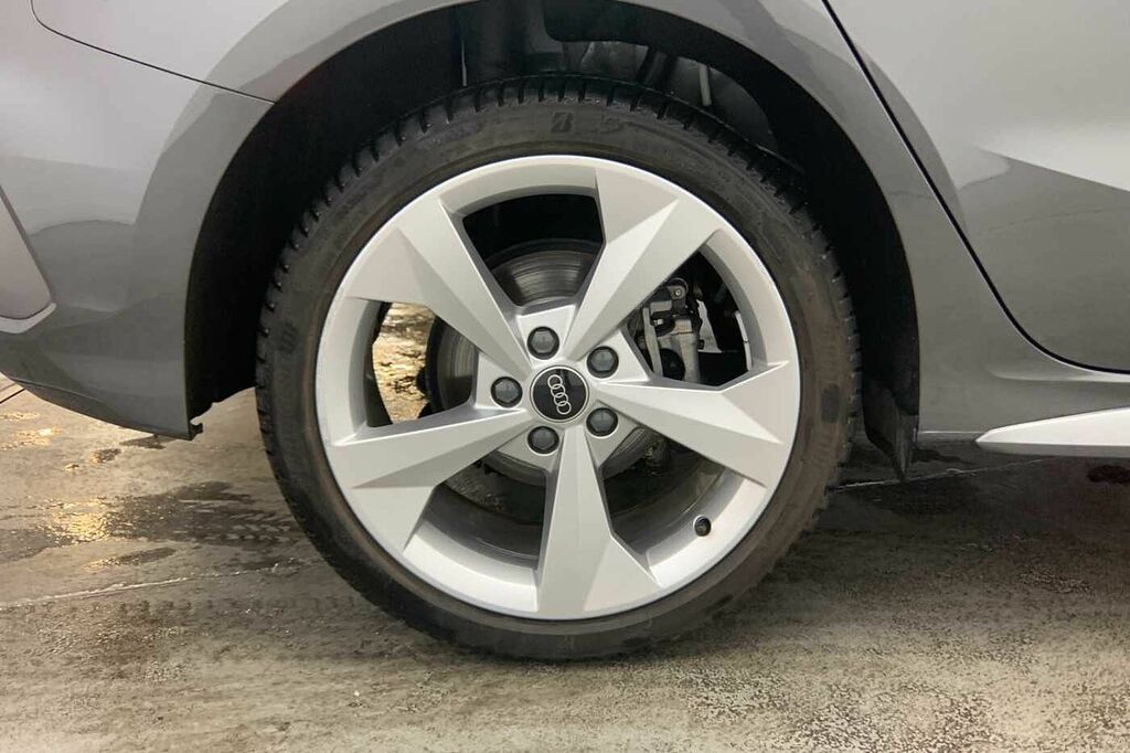Audi A3 S Line 40 Tfsi E 204 Ps S Tronic - 2024 Grey #5
