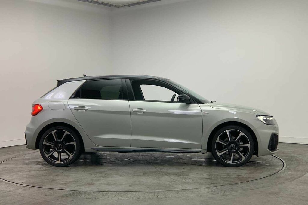 Audi A1 Black Edition 30 Tfsi 116 Ps S Tronic - 2026 HG26FZO Silver #4