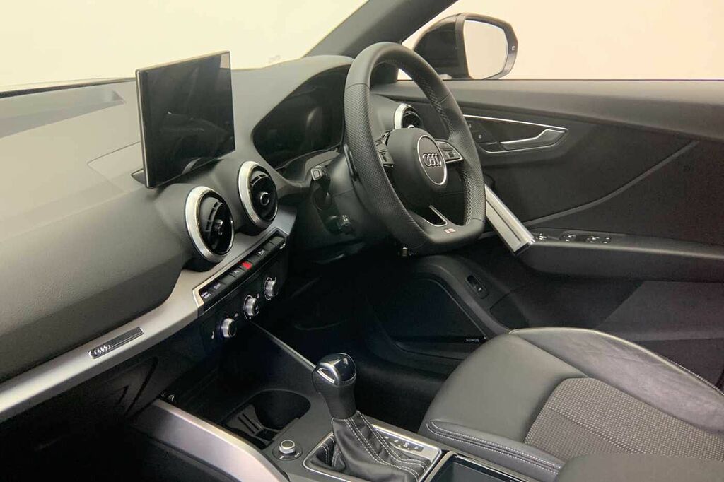 Audi Q2 Black Edition 35 Tfsi 150 Ps S Tronic - 2024 HG24OGJ Black #2