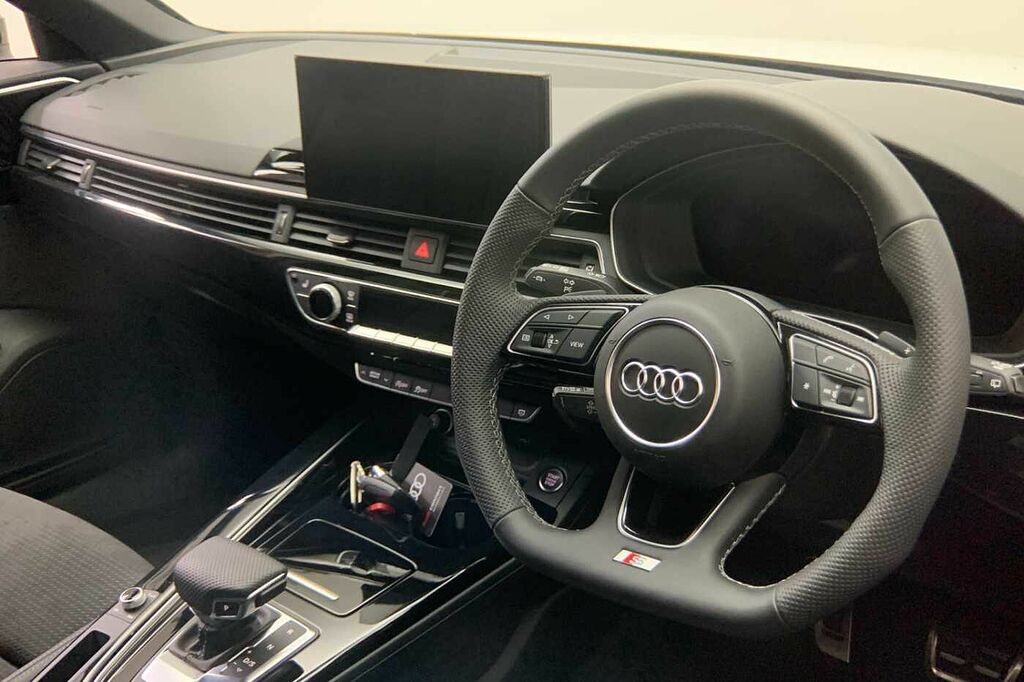 Audi A4 Avant Avant Black Edition 35 Tfsi 150 Ps S Tronic - 2024 White #6