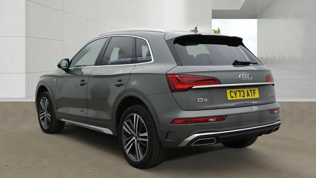 Audi Q5 S Line 40 Tdi Quattro 204 Ps S Tronic - 2024 CY73ATF Grey #3