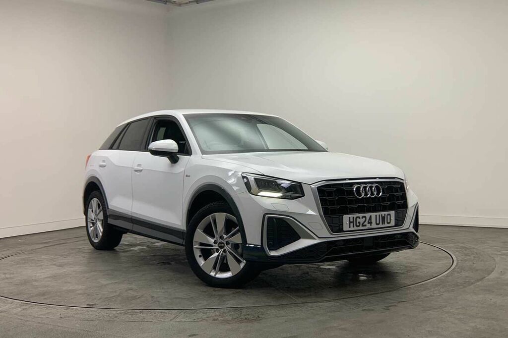 Audi Q2 S Line 30 Tfsi 116 Ps 6-Speed - 2024 White