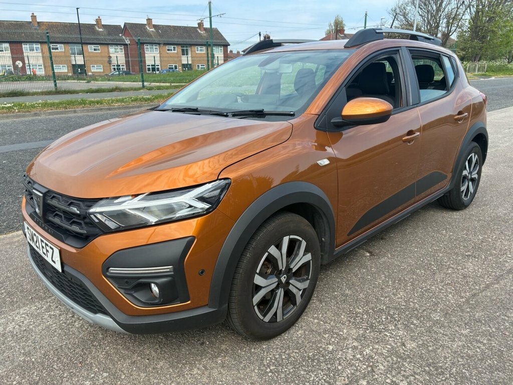 Dacia Sandero Stepway 1L Prestige Orange