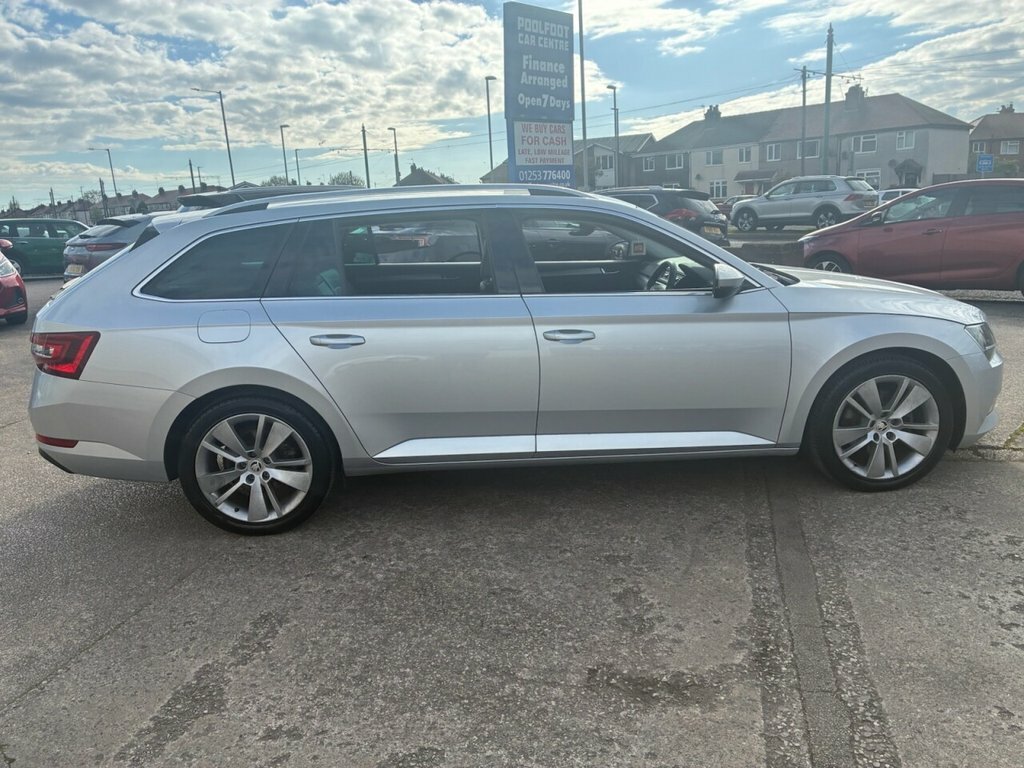 Skoda Superb 2L Se L Executive DA19DFU Silver #4