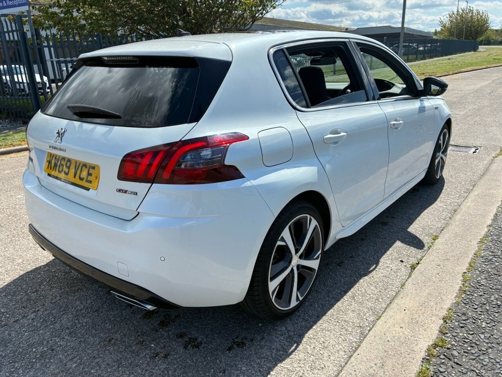 Peugeot 308 1.5L Gt Line White #3