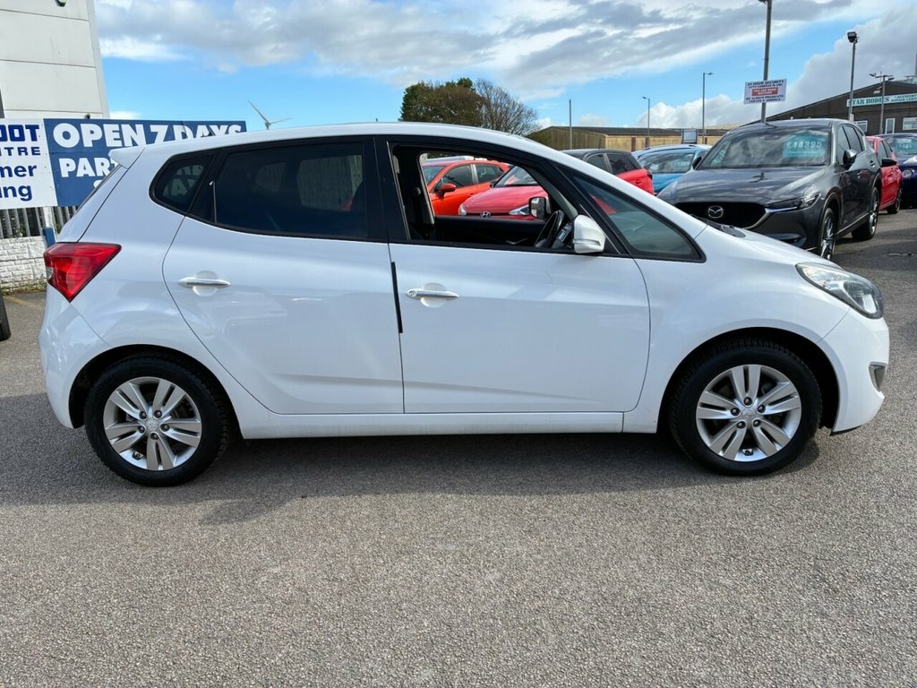 Hyundai Ix20 1.4L Style White #4