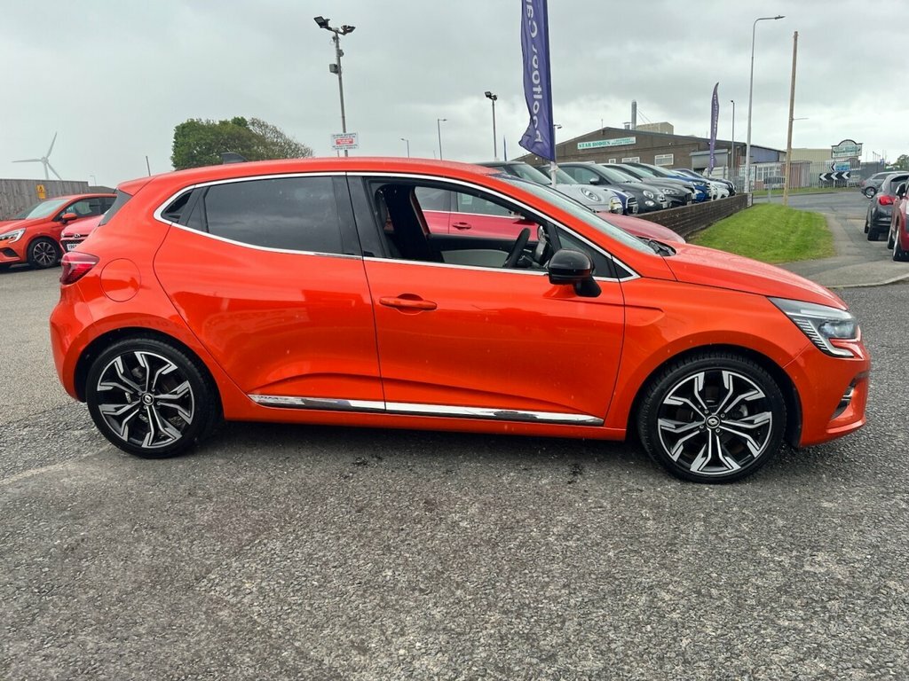 Renault Clio 1.6L Techno CK72SYE Orange #3