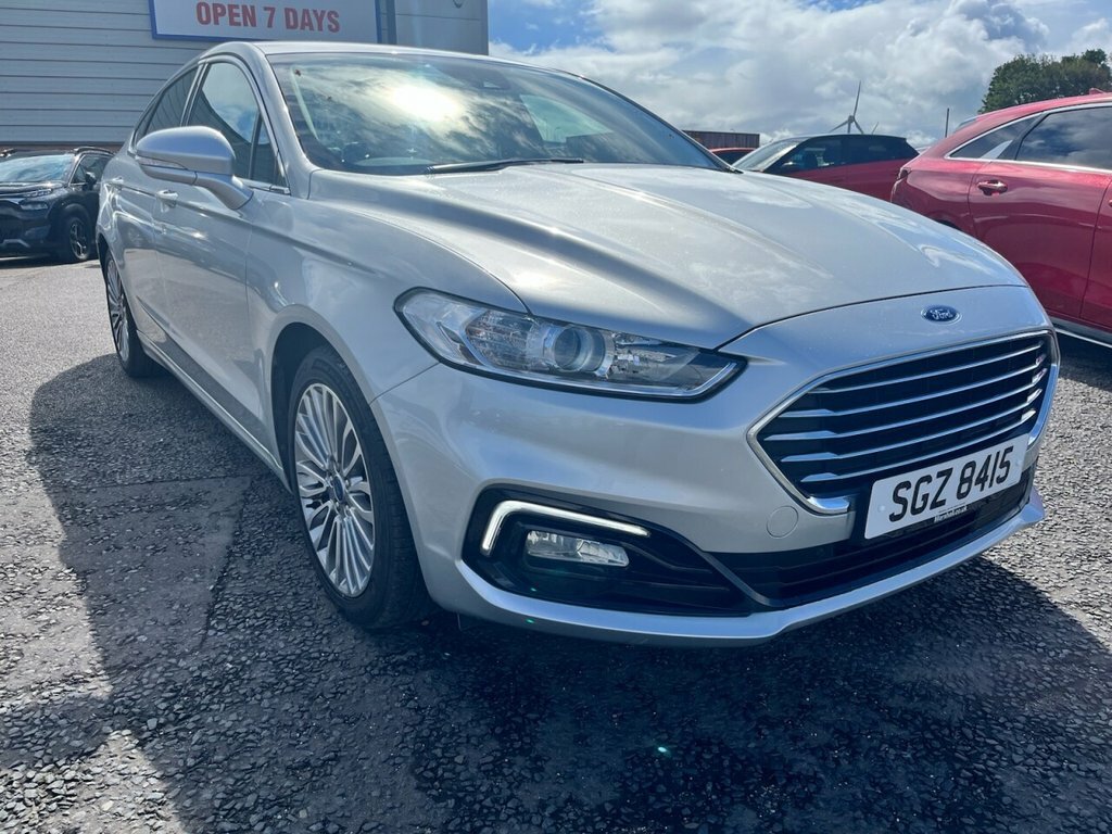 Ford Mondeo 2L Titanium Edition Silver