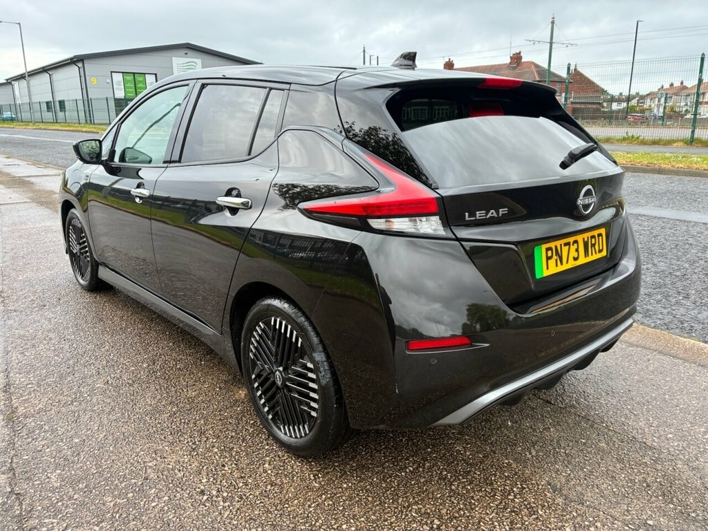 Nissan Leaf Hatchback PN73WRD Black #6