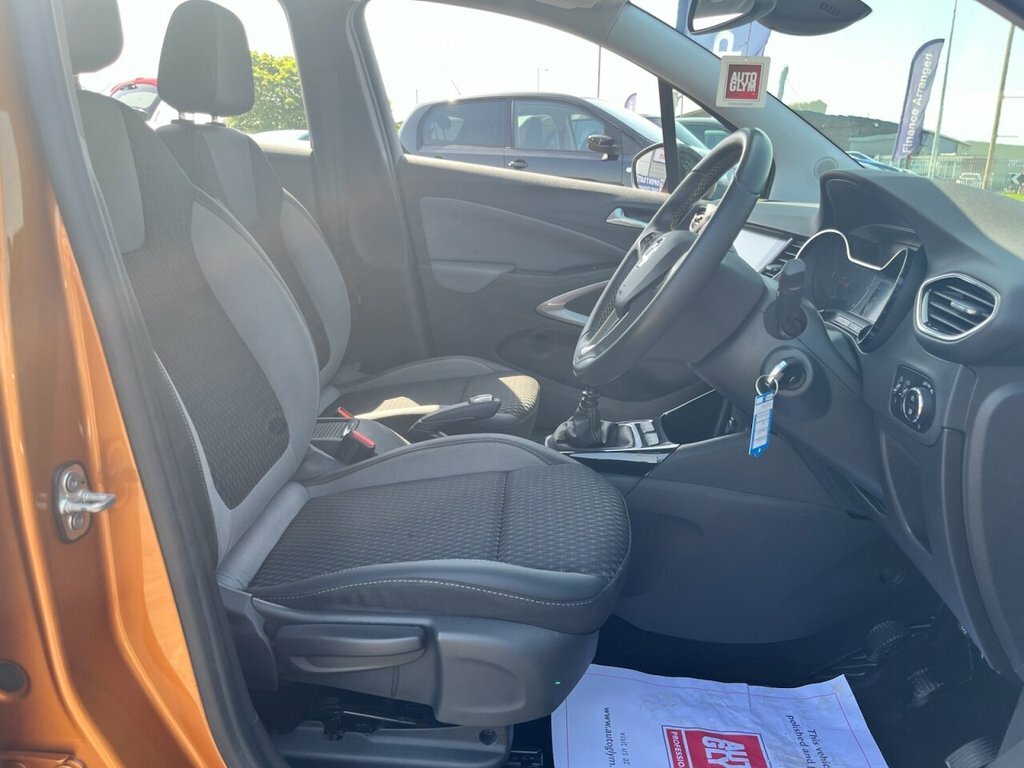 Vauxhall Crossland X 1.6L Tech Line Nav SP18YJM Orange #4