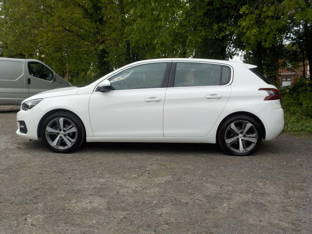 Peugeot 308 1.5 Bluehdi Allure Euro 6 S S MK18UVJ Black #2