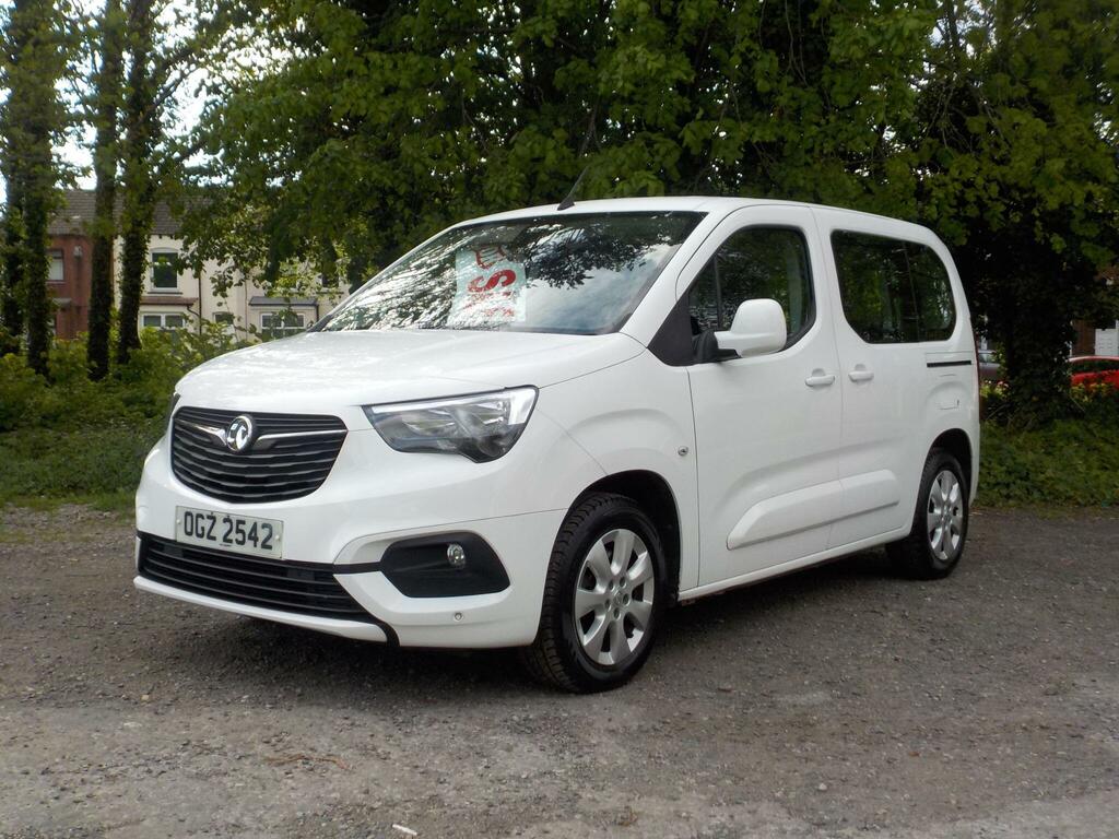 Vauxhall Combo Life 1.5 Turbo D Blueinjection Energy Euro 6 S S Blue