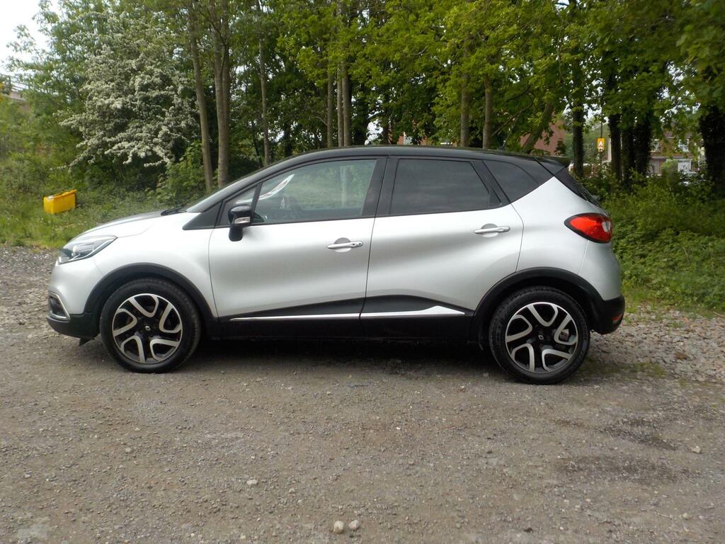 Renault Captur 1.5 Dci Energy Dynamique S Medianav Euro 5 S S 5 ND15XCN Black #2