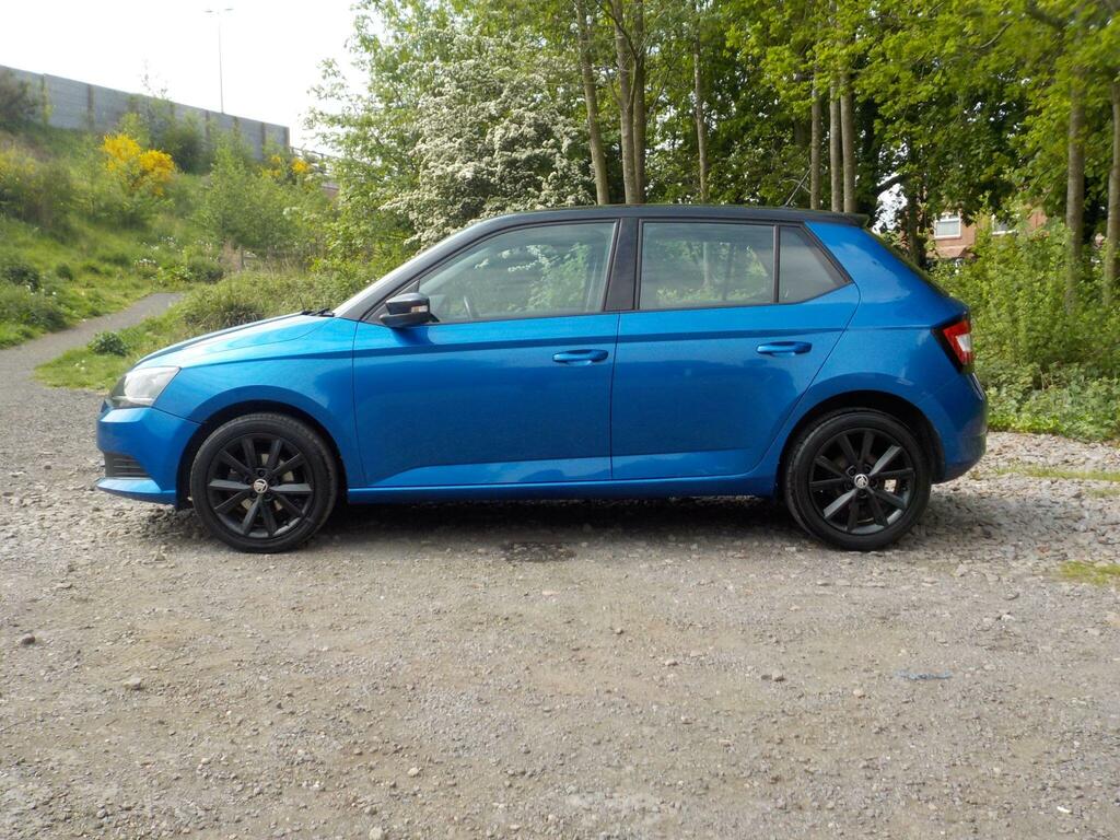 Skoda Fabia 1.0 Colour Edition Euro 6 S S DE18UYX Blue #2