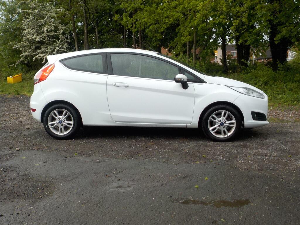 Ford Fiesta 1.25 Zetec Euro 5 MT64ULZ Black #6