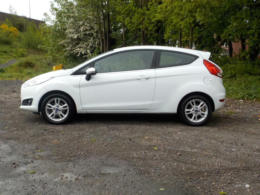 Ford Fiesta 1.25 Zetec Euro 5 MT64ULZ Black #2