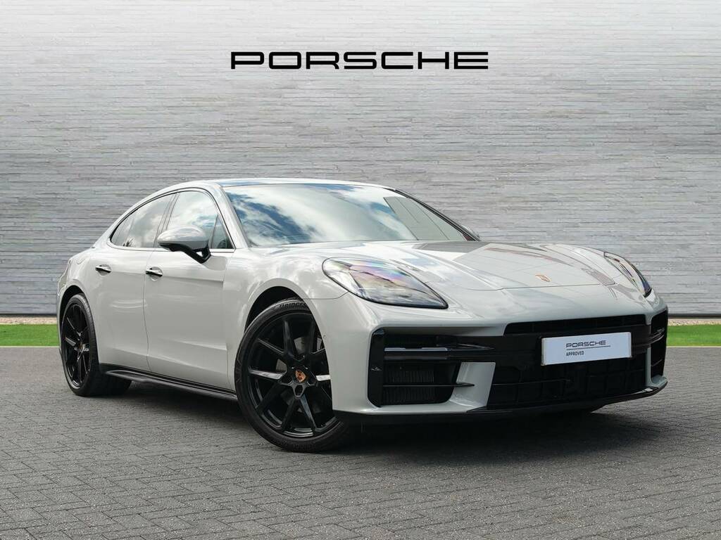 Porsche Panamera 4