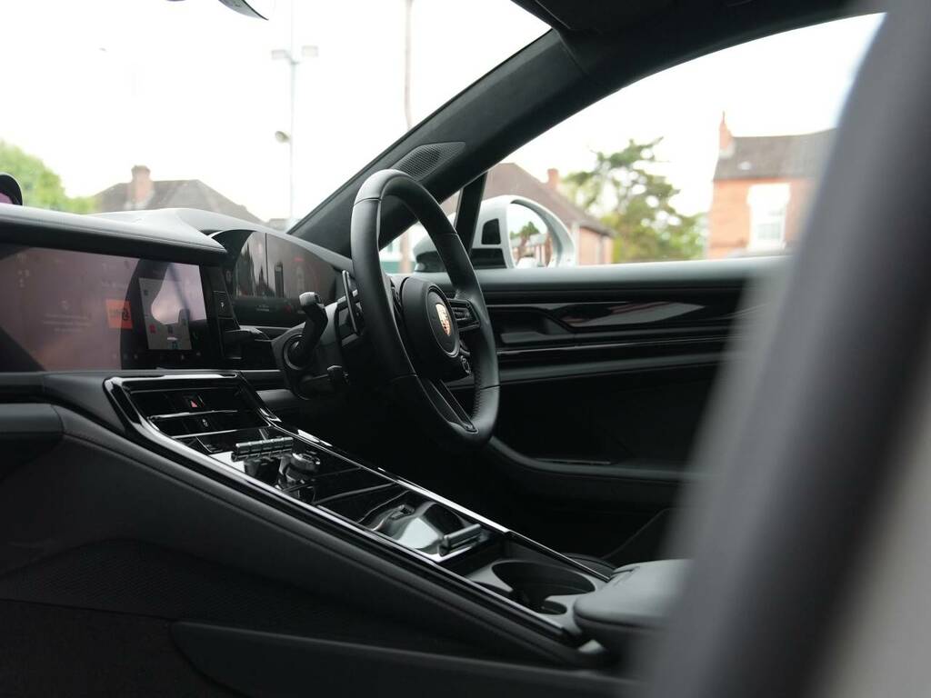 Porsche Panamera 4 #4