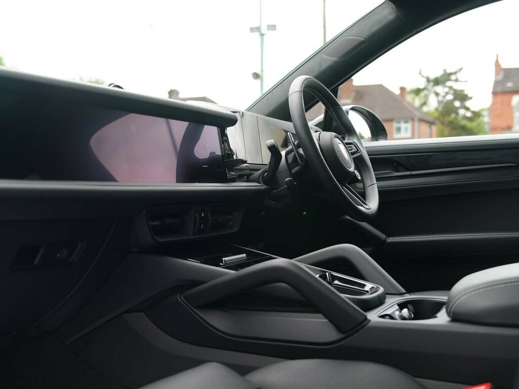 Porsche Cayenne E-hybrid Coup233 Black Edition Black #5