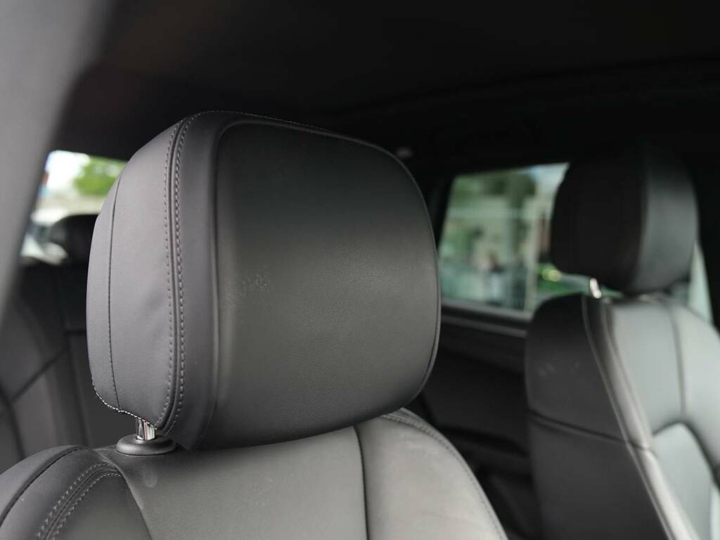 Porsche Macan Suv Blue #5
