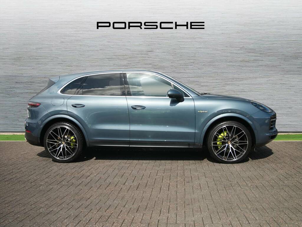Porsche Cayenne E-hybrid  Blue #3