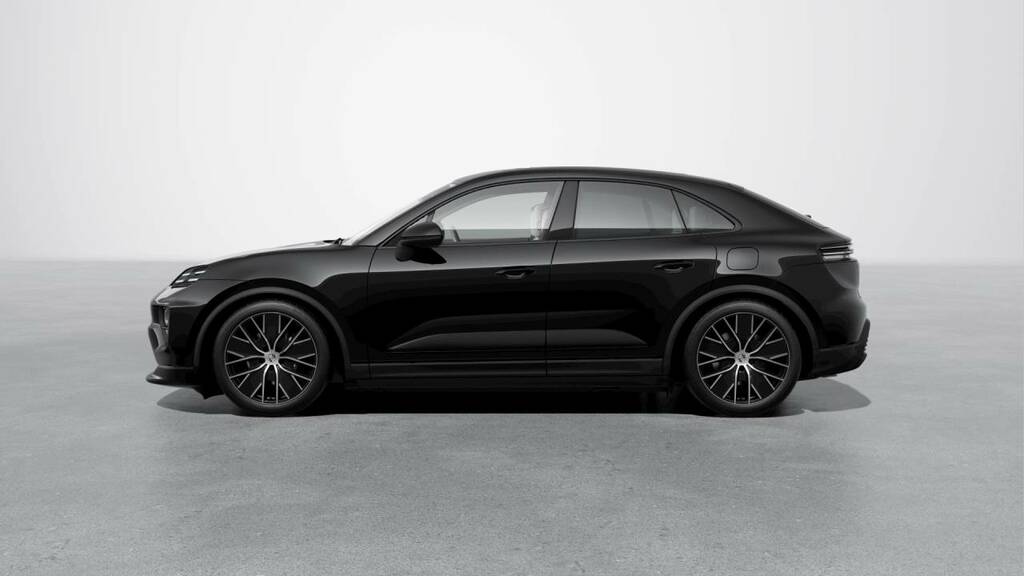 Porsche Macan 4 Electric Black #2