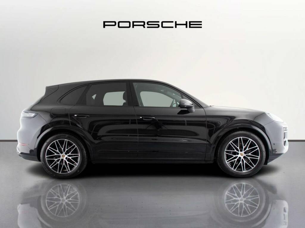 Porsche Cayenne E-hybrid Black #2
