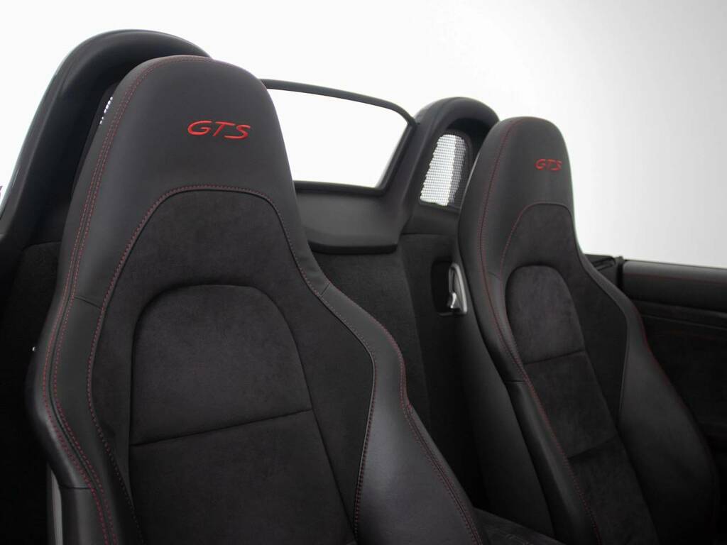 Porsche 718 Boxster Gts White #4