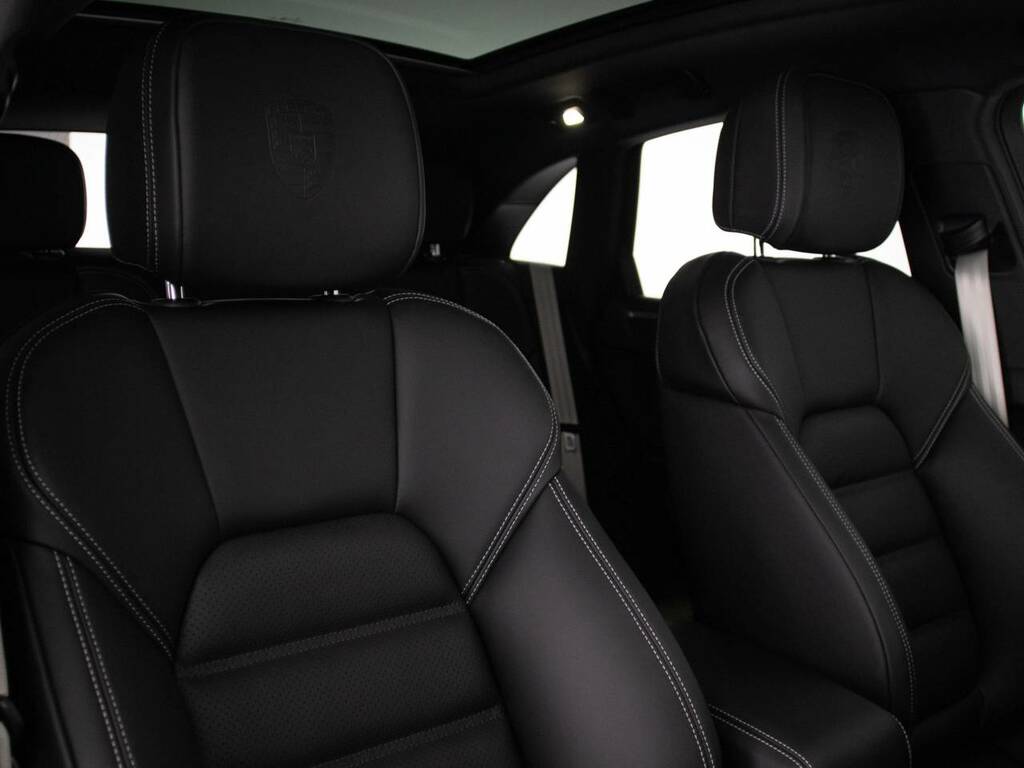 Porsche Macan T #5