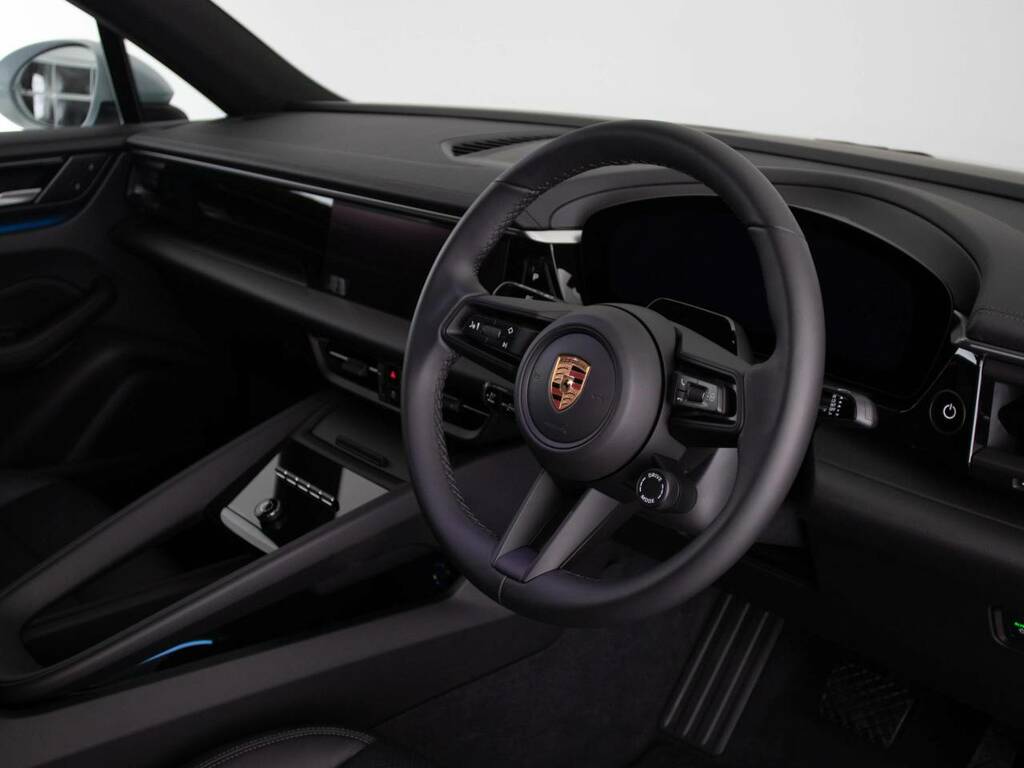 Porsche Macan Electric Grey #4