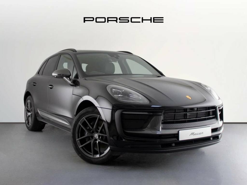 Porsche Macan T Black