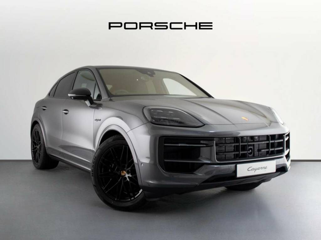 Porsche Cayenne E-hybrid Coup233 Black Edition Grey