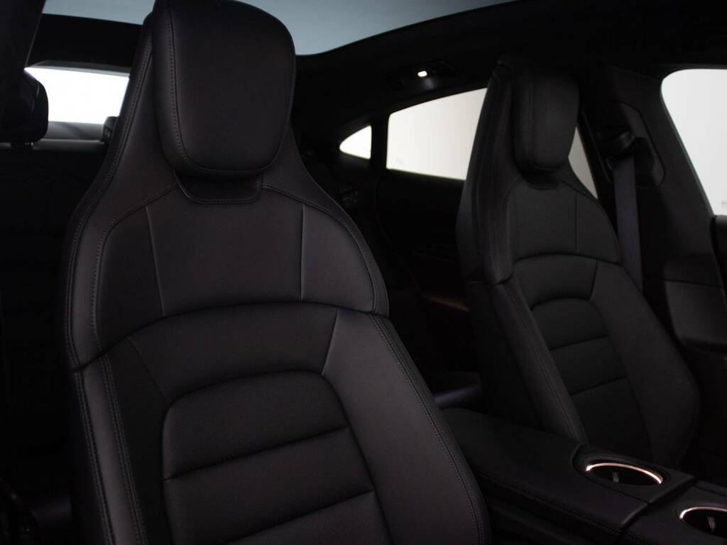 Porsche Taycan Saloon  Black #5