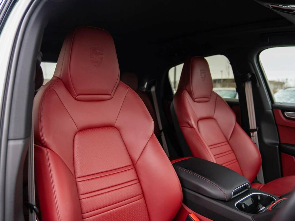 Porsche Cayenne Coup233 Platinum Edition My23 White #5