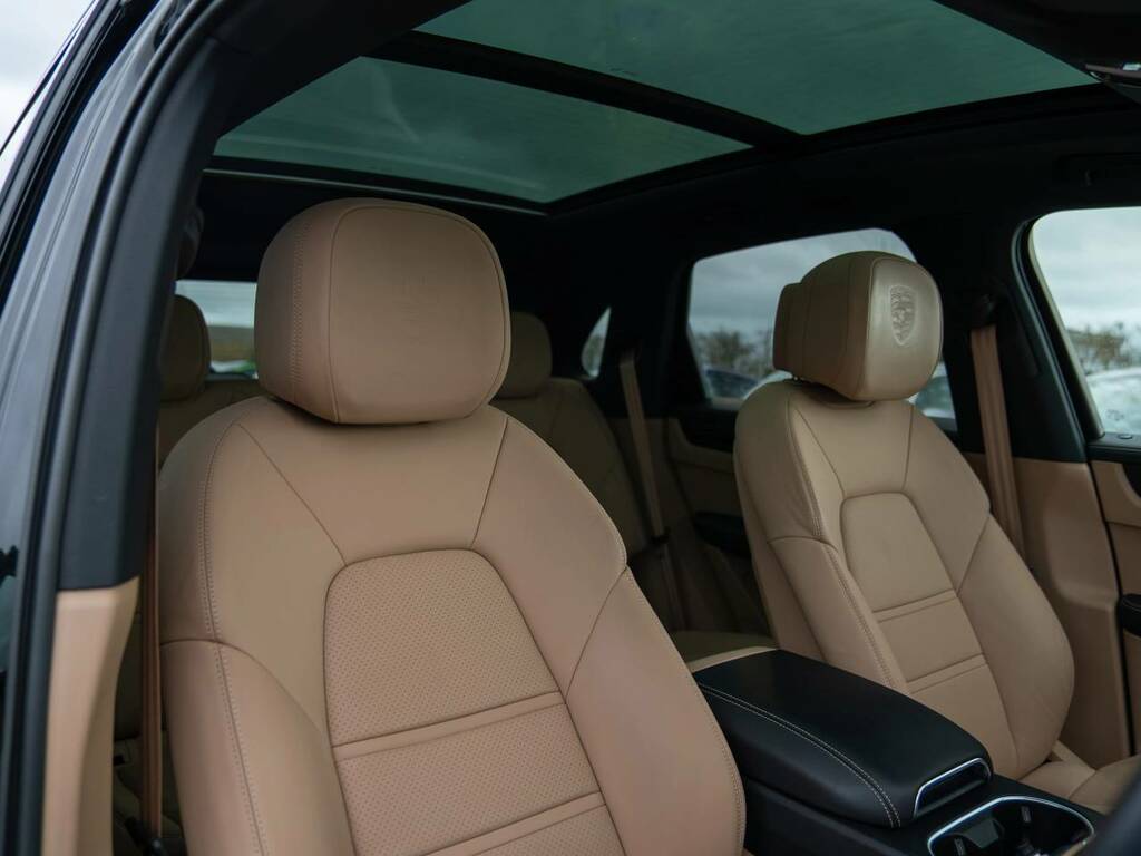 Porsche Cayenne E-hybrid Platinum Edition My23  Black #5