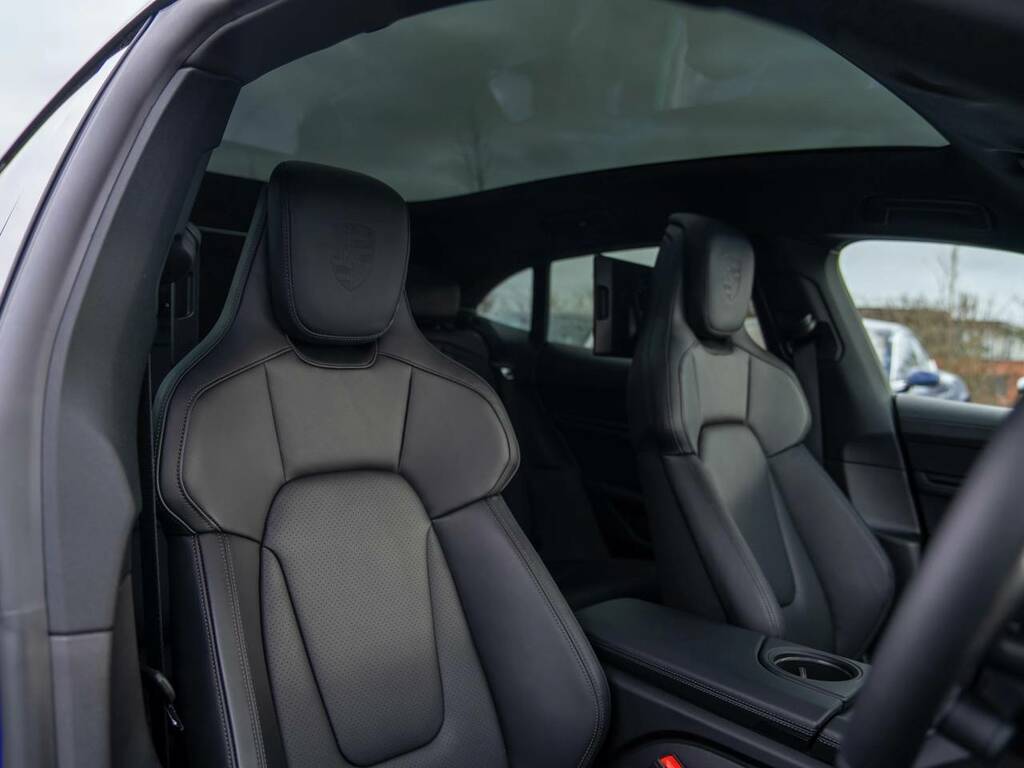 Porsche Taycan 4S Sport Turismo Black Edition Blue #5