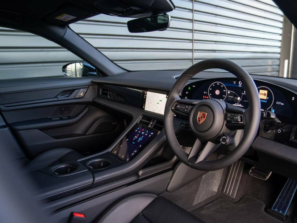 Porsche Taycan Black Edition Black #4