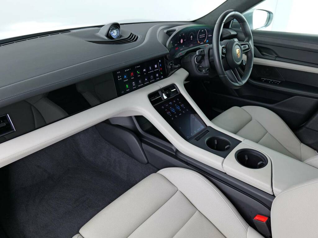 Porsche Taycan Turbo Cross Turismo My23 Silver #5